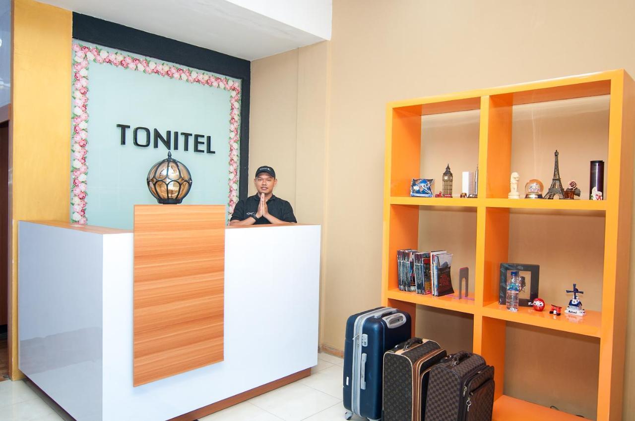 Tonitel Hotel Malioboro Yogyakarta Exterior foto