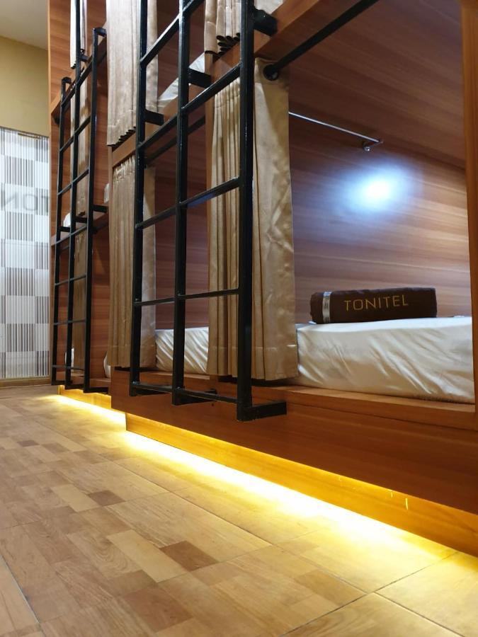 Tonitel Hotel Malioboro Yogyakarta Exterior foto